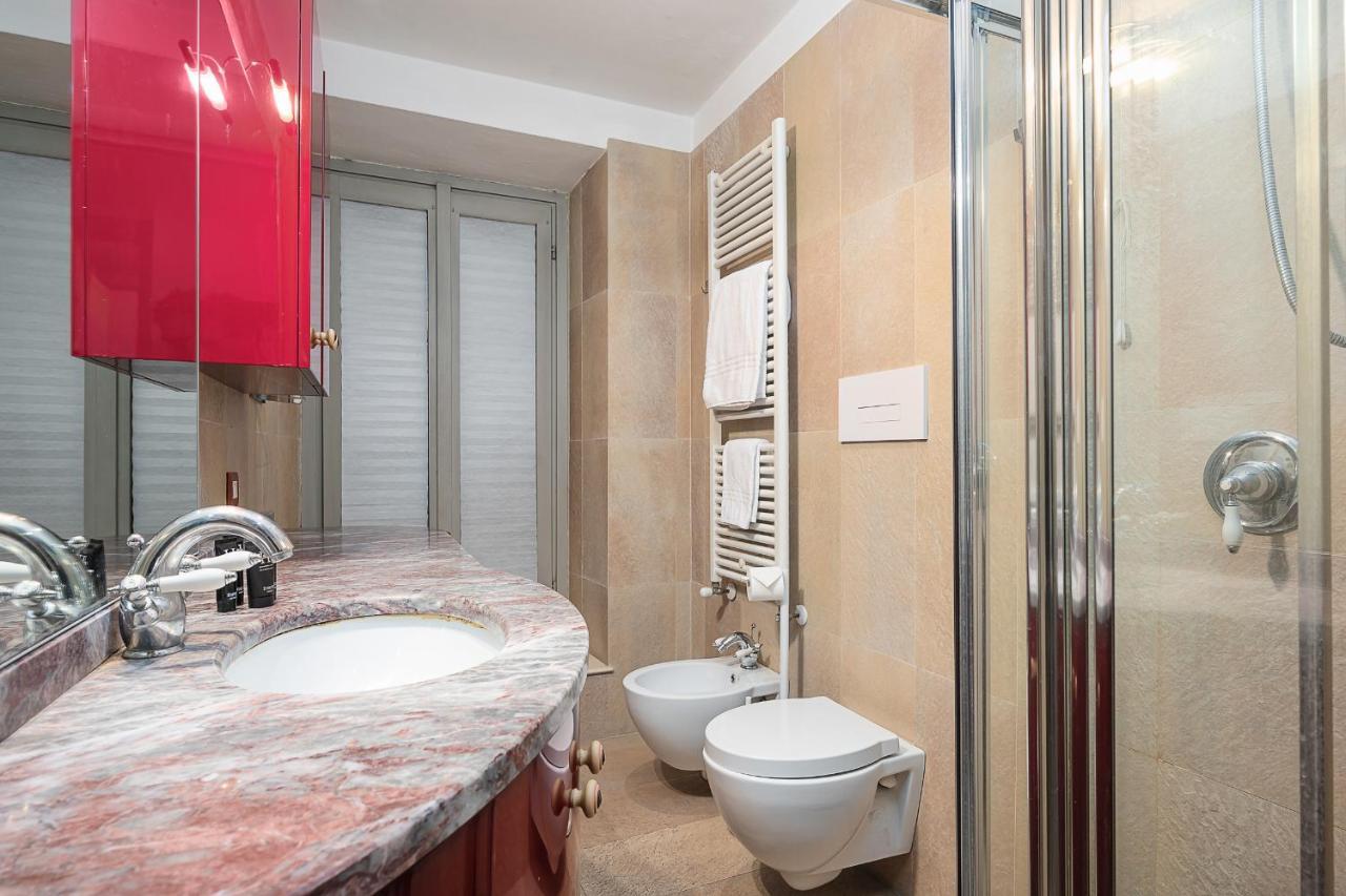 Hemeras Boutique Homes - Design Flat In The City Center Милан Экстерьер фото